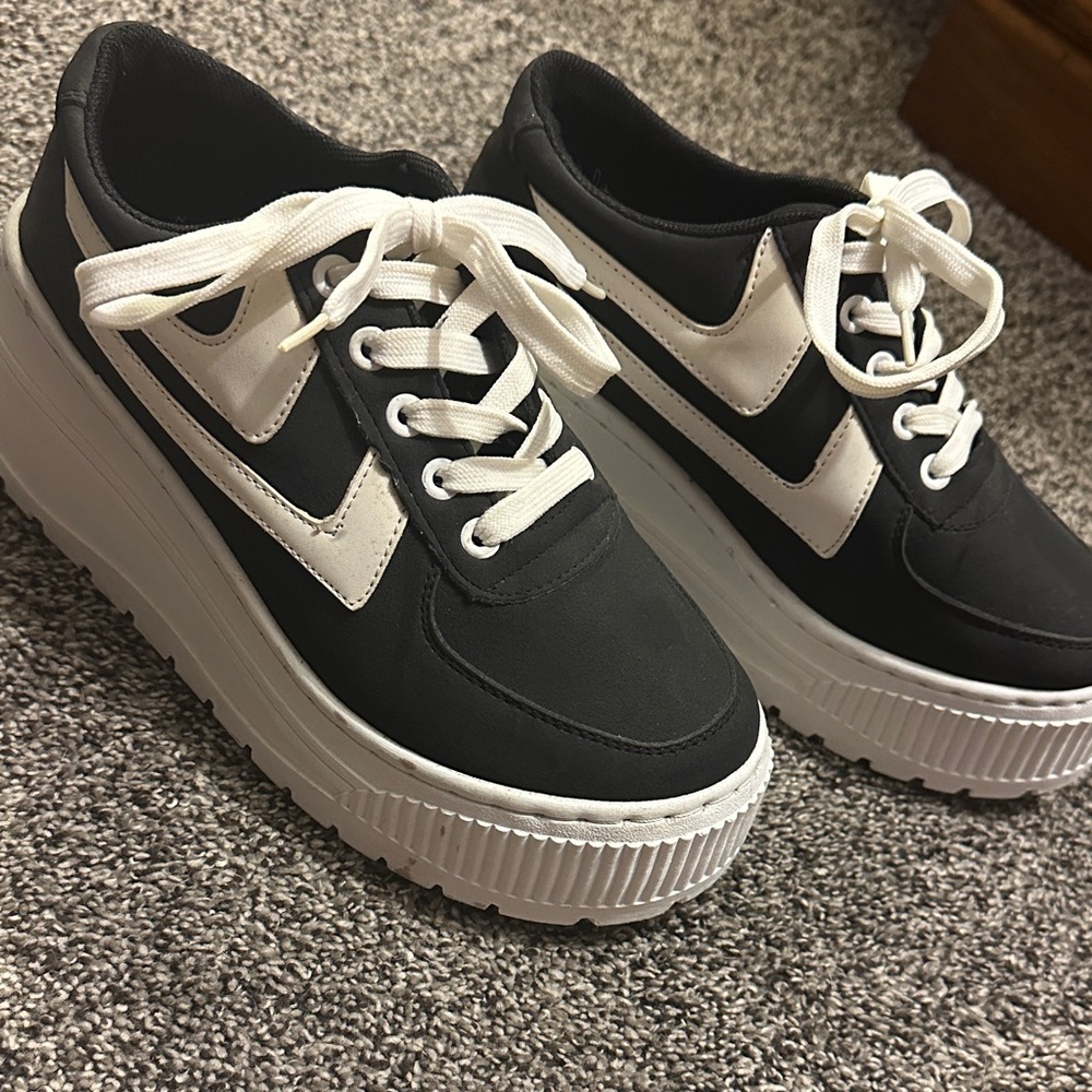 Qupid Black and White Platform Shoes
